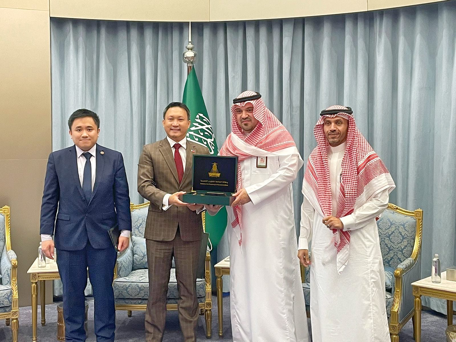 Philippine Consul General Visits King Abdulaziz University to Strengthen Academic and Cultural Cooperation